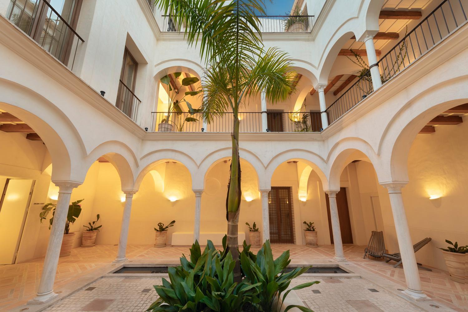 Casa Del Rey Sabio Aparthotel Севиля Екстериор снимка